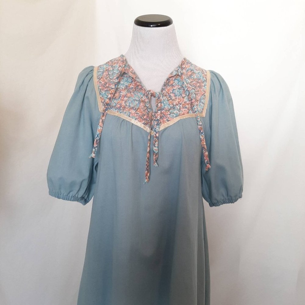 Vtg 70s Sky Blue Floral Yoke Ruffle Prairie Dress, Small - Picture 3 of 10